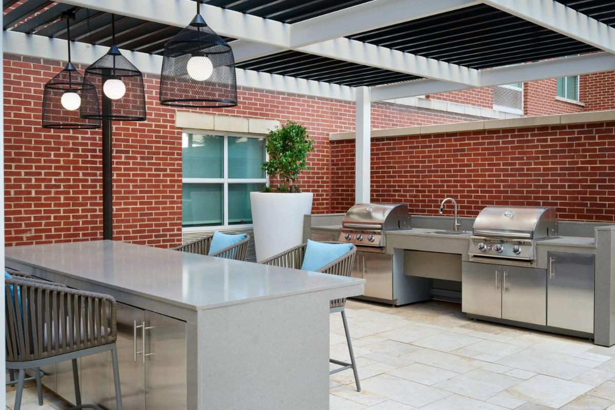 Homewood Suites Atlanta Midtown - image 7