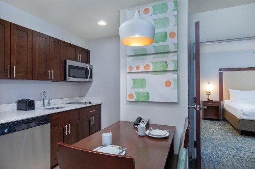 Homewood Suites Atlanta/Perimeter Center - image 4