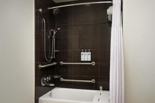Hyatt House Atlanta Downtown - image 2
