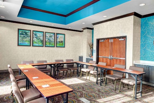 Hampton Inn & Suites by Hilton Atlanta Perimeter Dunwoody - image 34
