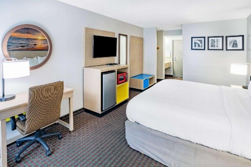 Days Inn by Wyndham Hartsfield Jackson Atlanta Airport West - image 25