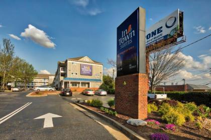 InTown Suites Extended Stay - Atlanta Central - image 5
