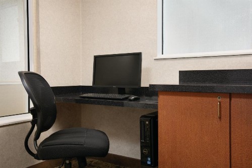Country Inn & Suites by Radisson Atlanta Airport North GA - image 11