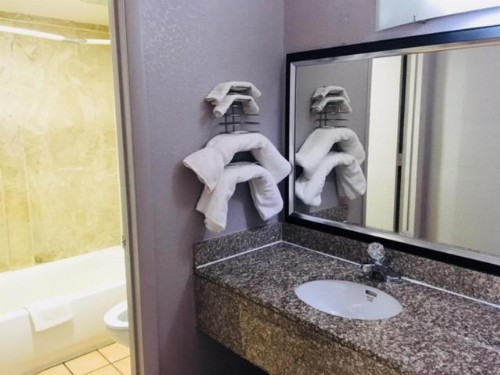 Fulton Inn - image 4