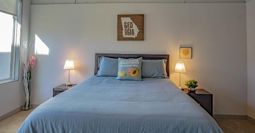 Amazing Atlanta Fully Furnished Apartments - image 3