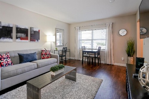 City center location with King bed - image 5