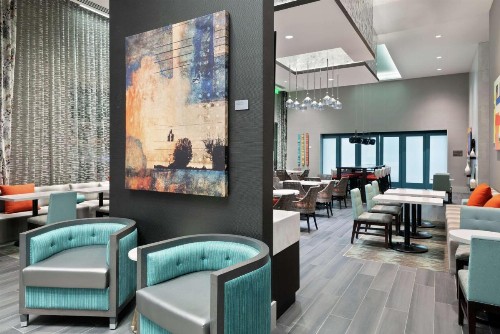 Hampton Inn & Suites Atlanta Buckhead Place - image 10