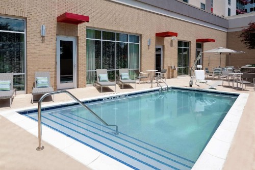 Hampton Inn & Suites Atlanta Buckhead Place - image 21