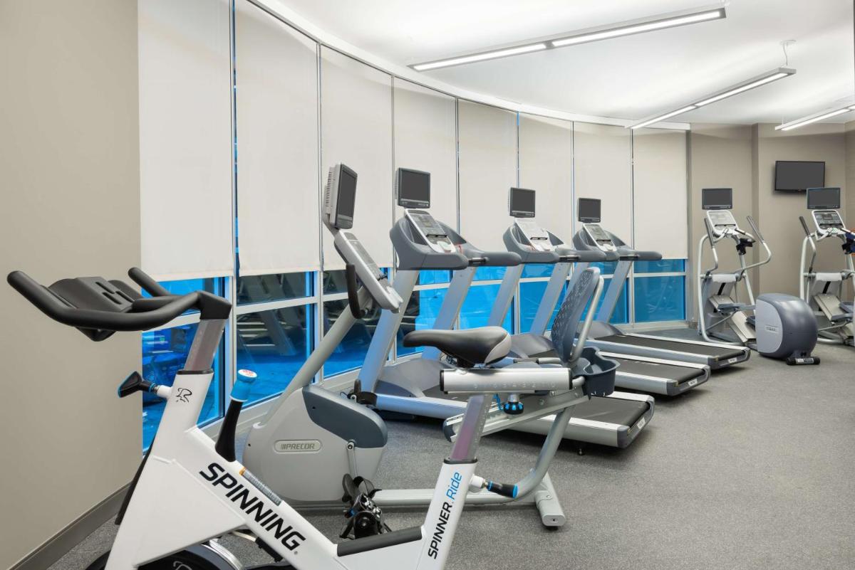Hampton Inn & Suites Atlanta Buckhead Place - image 3