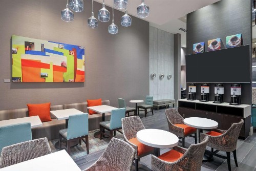 Hampton Inn & Suites Atlanta Buckhead Place - image 32