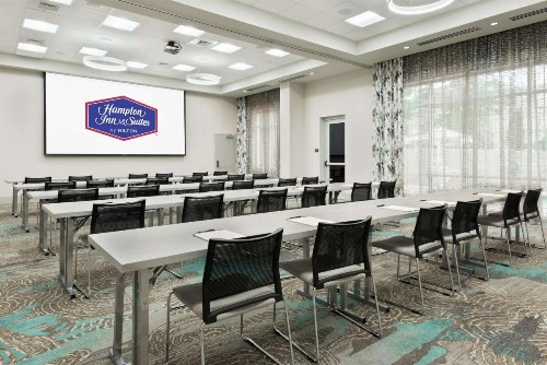 Hampton Inn & Suites Atlanta Buckhead Place - image 39