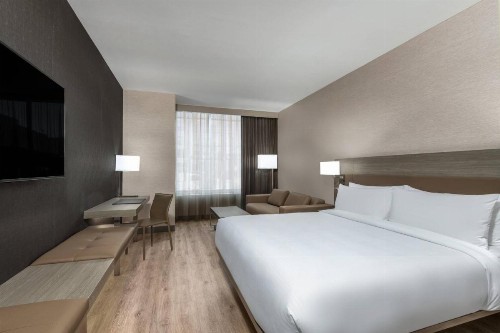 AC Hotel by Marriott Atlanta Midtown - image 13