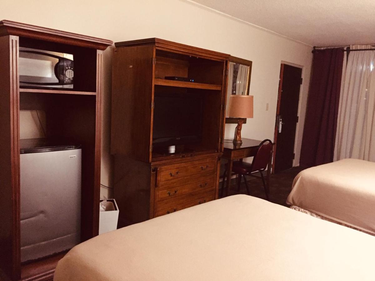 Cheshire Motor Inn - image 3
