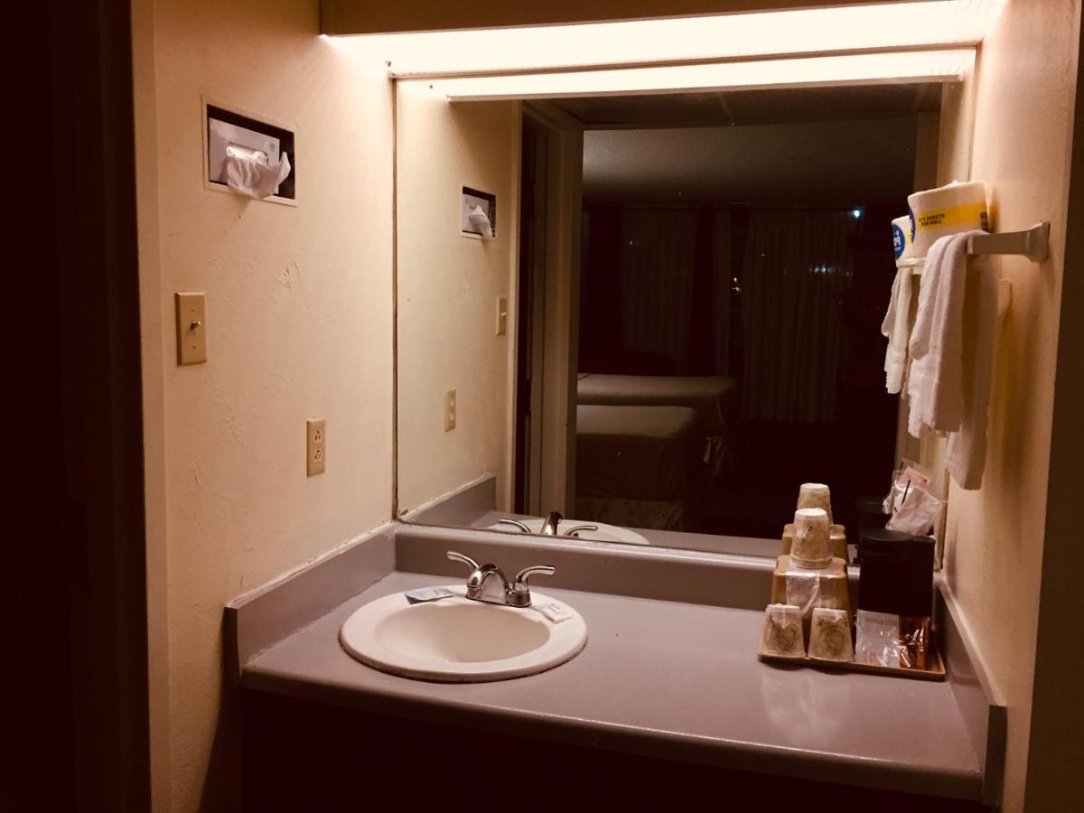Cheshire Motor Inn - image 4