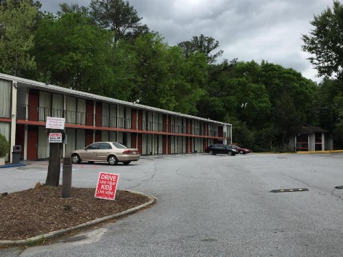 Cheshire Motor Inn - image 9
