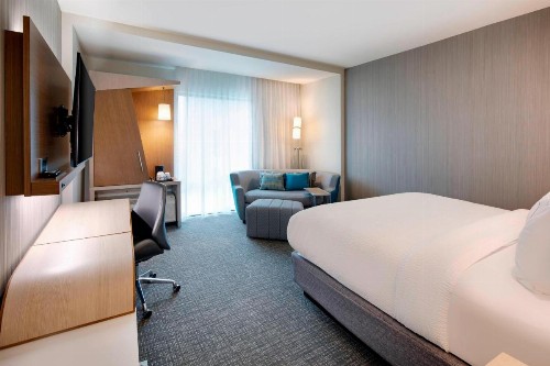 Courtyard by Marriott Atlanta Vinings/Galleria - image 13