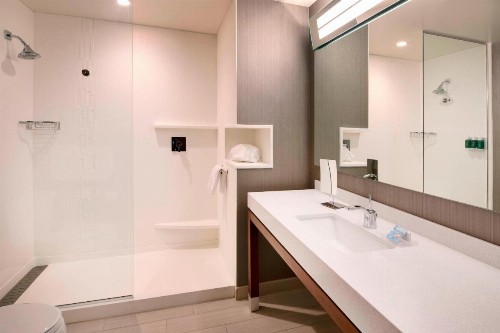 Courtyard by Marriott Atlanta Vinings/Galleria - image 14