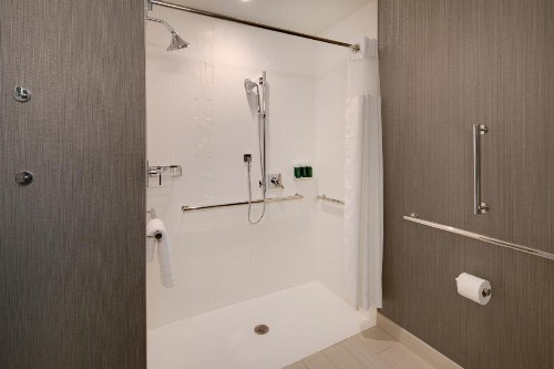 Courtyard by Marriott Atlanta Vinings/Galleria - image 18