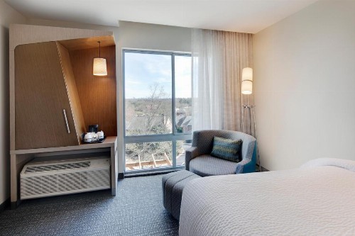 Courtyard by Marriott Atlanta Vinings/Galleria - image 48
