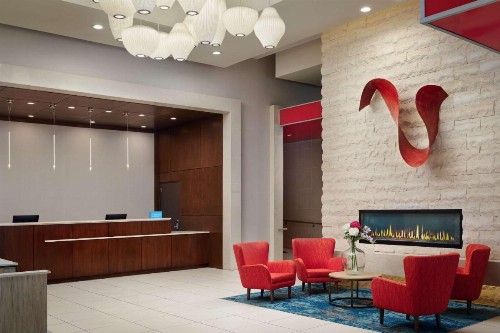Hampton Inn & Suites Atlanta-Midtown Ga - image 11