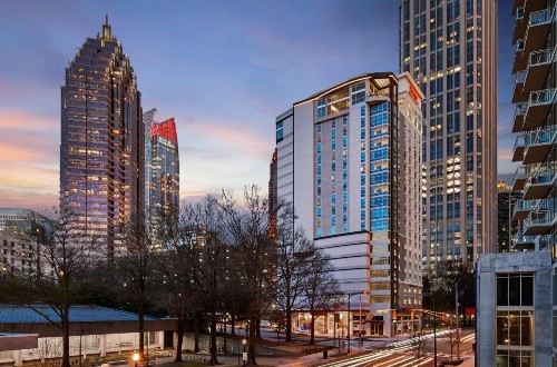 Hampton Inn & Suites Atlanta-Midtown Ga - image 3