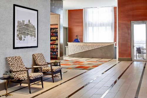 Hampton Inn & Suites Atlanta-Midtown Ga - image 6