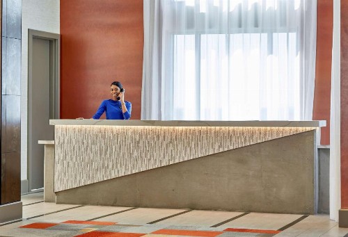 Hampton Inn & Suites Atlanta-Midtown Ga - image 7