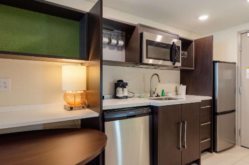 HOME2 SUITES BY HILTON ATLANTA AIRPORT WEST - image 12