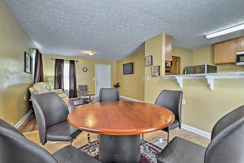 Quiet Atlanta Home about 15 Mins to Downtown and Airport! - image 3