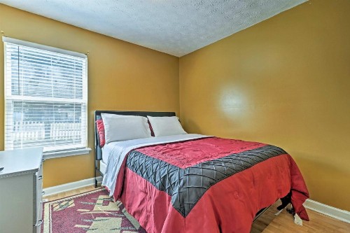 Quiet Atlanta Home about 15 Mins to Downtown and Airport! - image 9