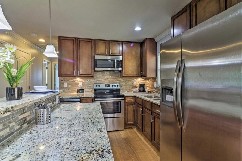 Comfortable Ranch Home - 5 Mi to Downtown Atlanta! - image 8