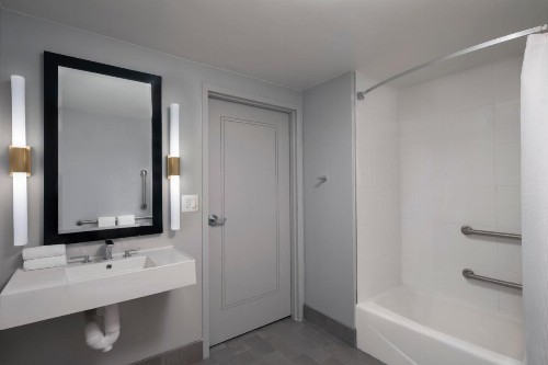 Hotel Midtown Atlanta - image 11