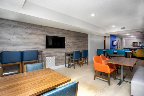 Holiday Inn Express Hotel & Suites Jacksonville - Mayport / Beach an IHG Hotel - image 29