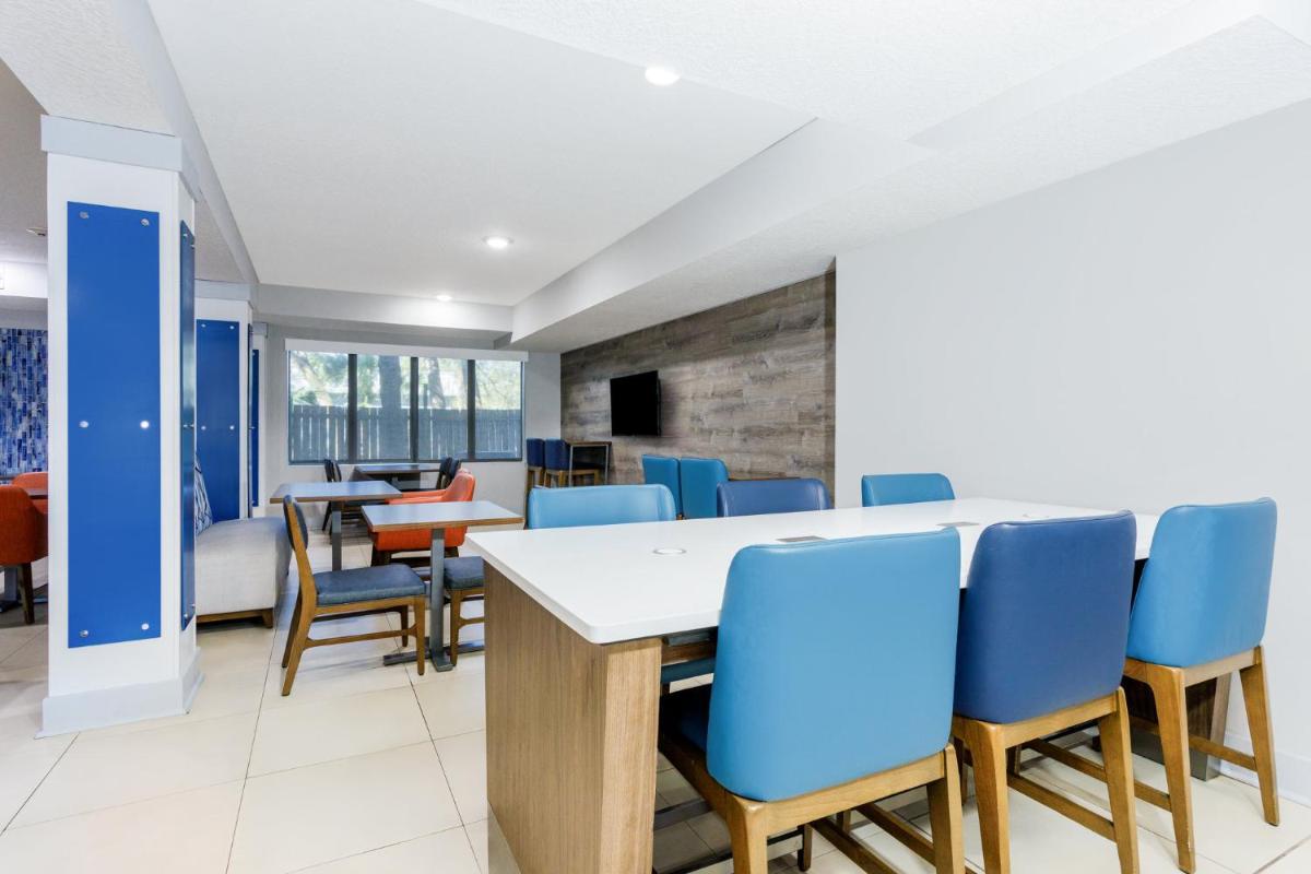Holiday Inn Express Hotel & Suites Jacksonville - Mayport / Beach an IHG Hotel - image 7