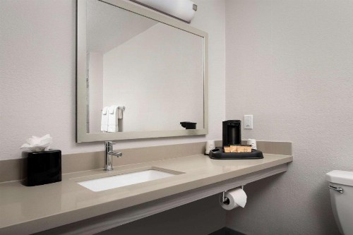 Quality Inn Atlantic Beach-Mayo Clinic Jax Area - image 26