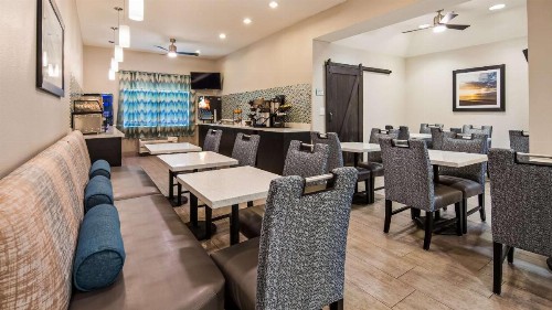 Best Western Mayport Inn and Suites - image 6