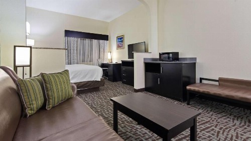 Best Western Mayport Inn and Suites - image 7