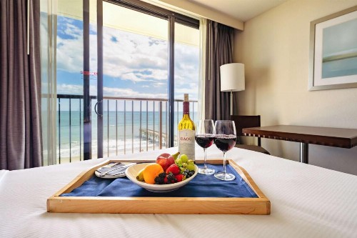 DoubleTree by Hilton Atlantic Beach Oceanfront - image 11