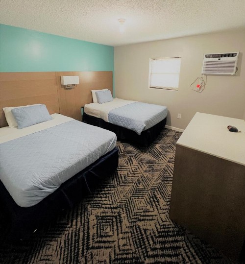 Sand Dollar Motel - image 29