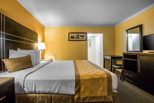 Rodeway Inn Boardwalk - image 26