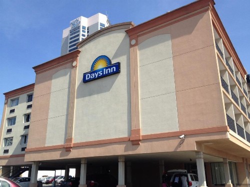 Days Inn by Wyndham Atlantic City Beachblock - image 3