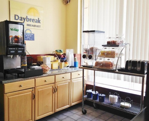 Days Inn by Wyndham Atlantic City Beachblock - image 7