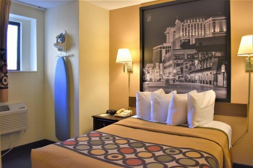 Super 8 by Wyndham Atlantic City - image 14