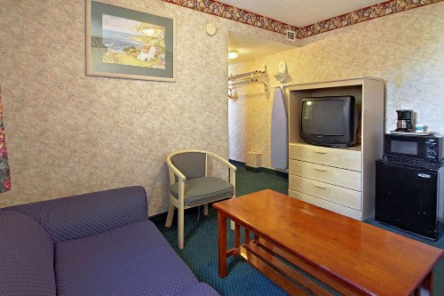 Super 8 by Wyndham Atlantic City - image 23