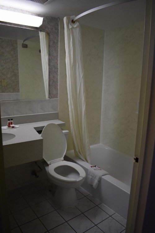 Super 8 by Wyndham Atlantic City - image 29