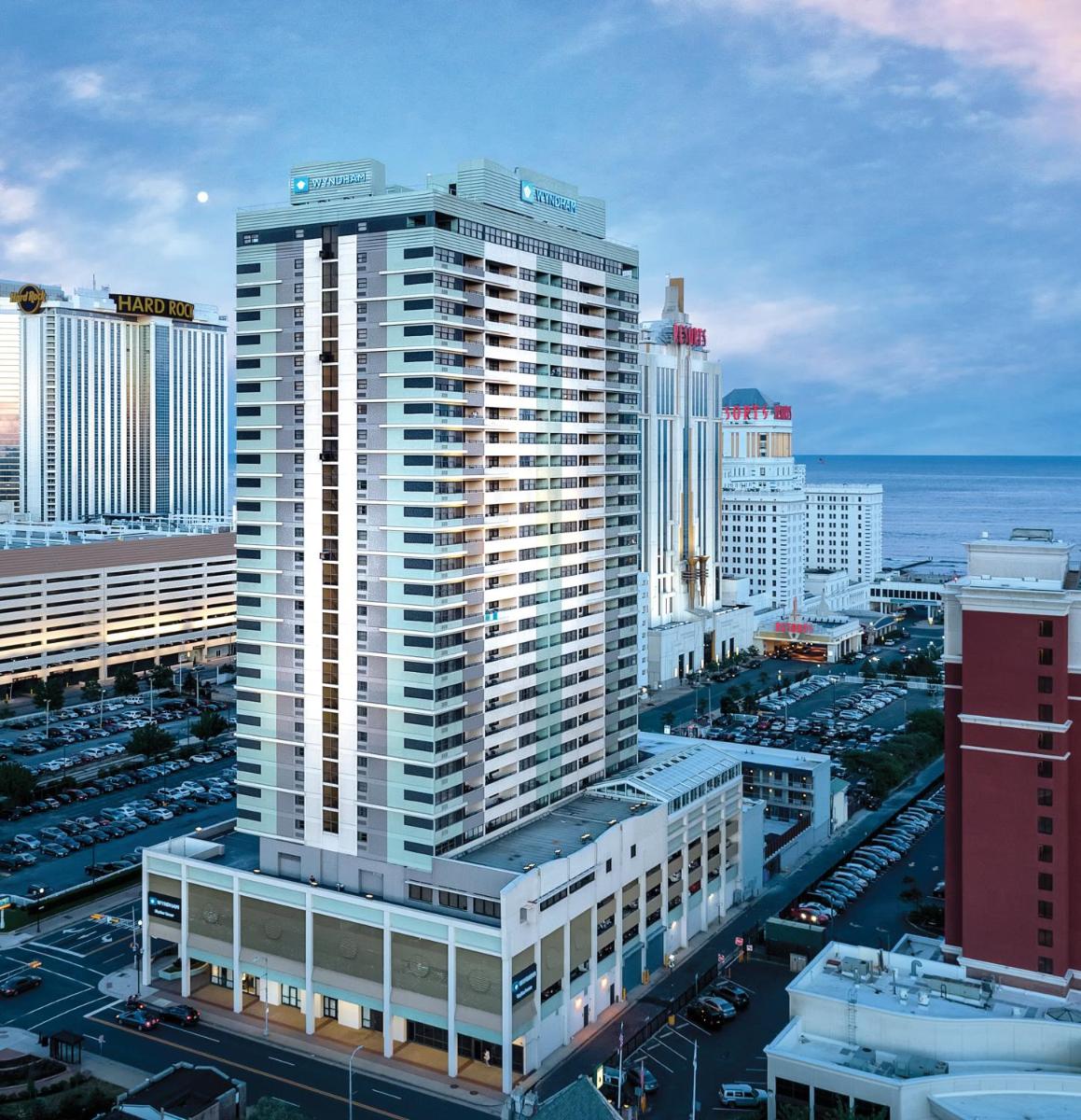 Club Wyndham Skyline Tower - image 2