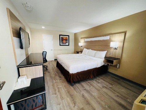 Rodeway Inn Oceanview - image 2