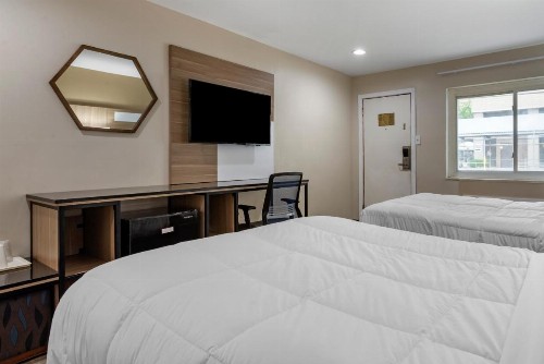 Rodeway Inn Oceanview - image 34