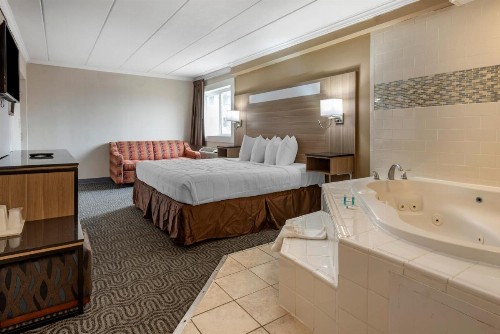 Rodeway Inn Oceanview - image 38