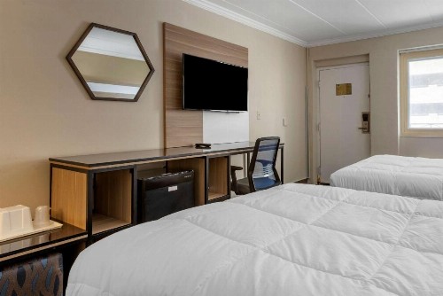 Rodeway Inn Oceanview - image 45